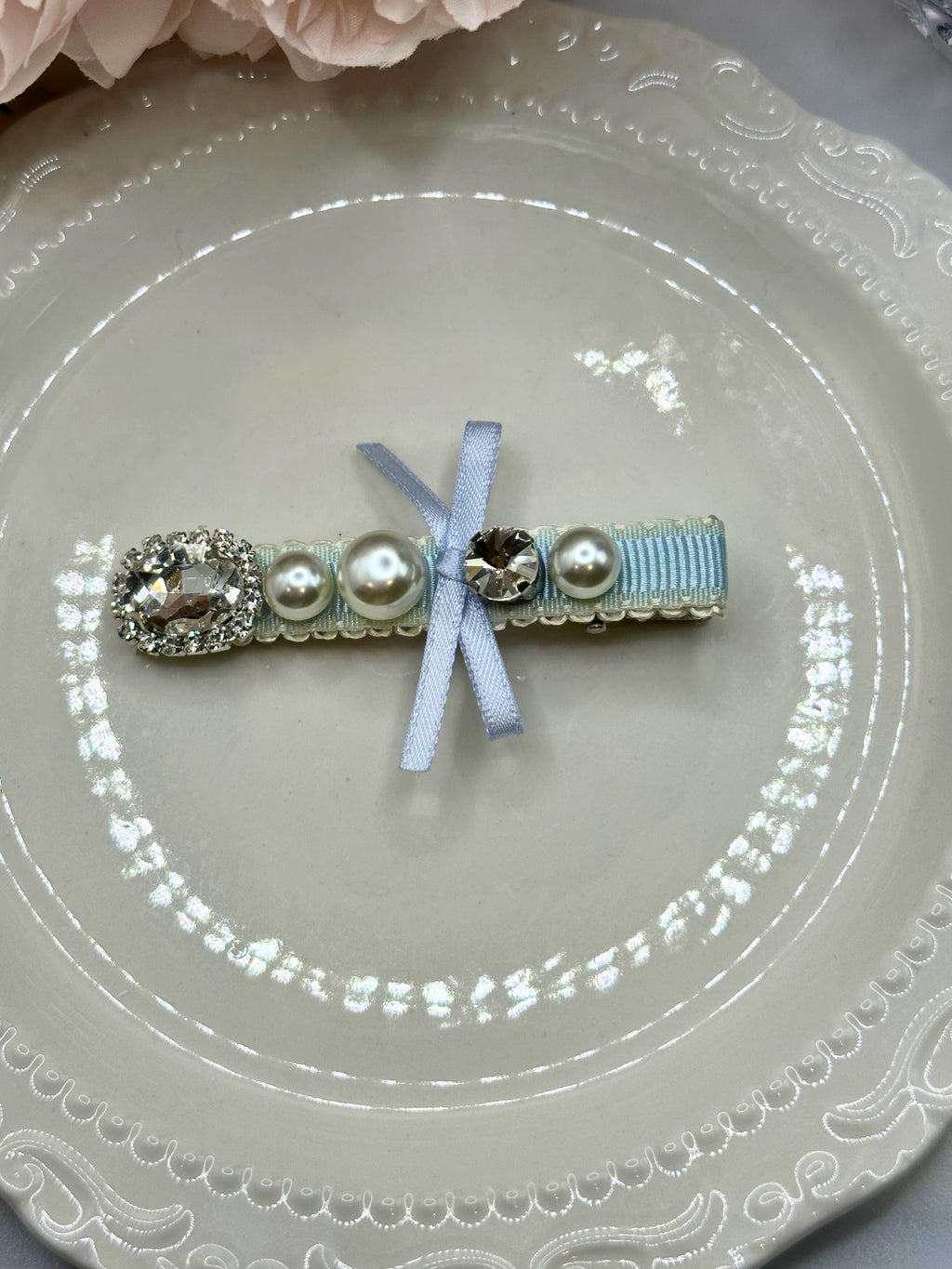 Elsa Ribbon Flat Bow