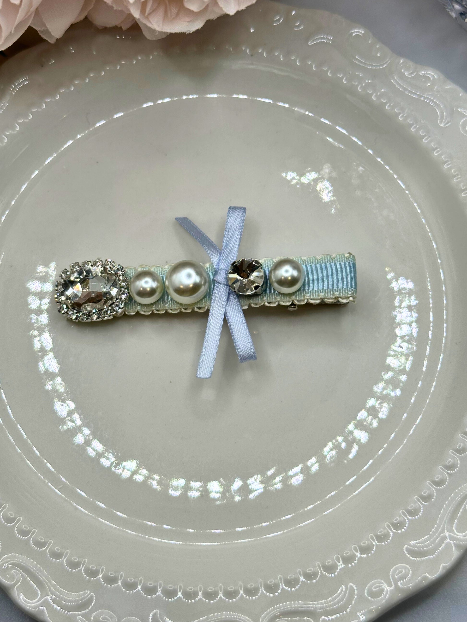 Elsa Ribbon Flat Bow
