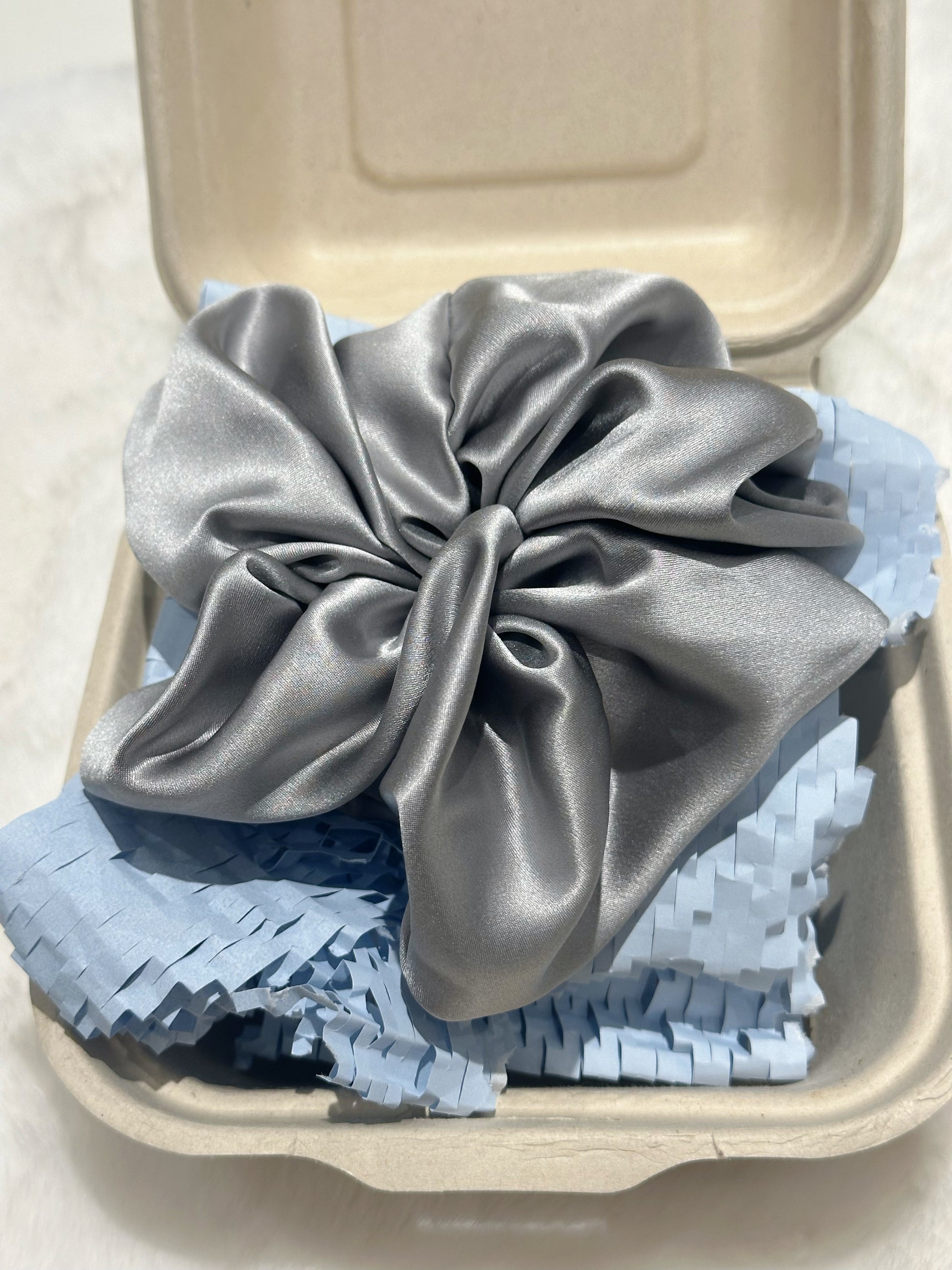 Dalia Premium Silk Srunchies