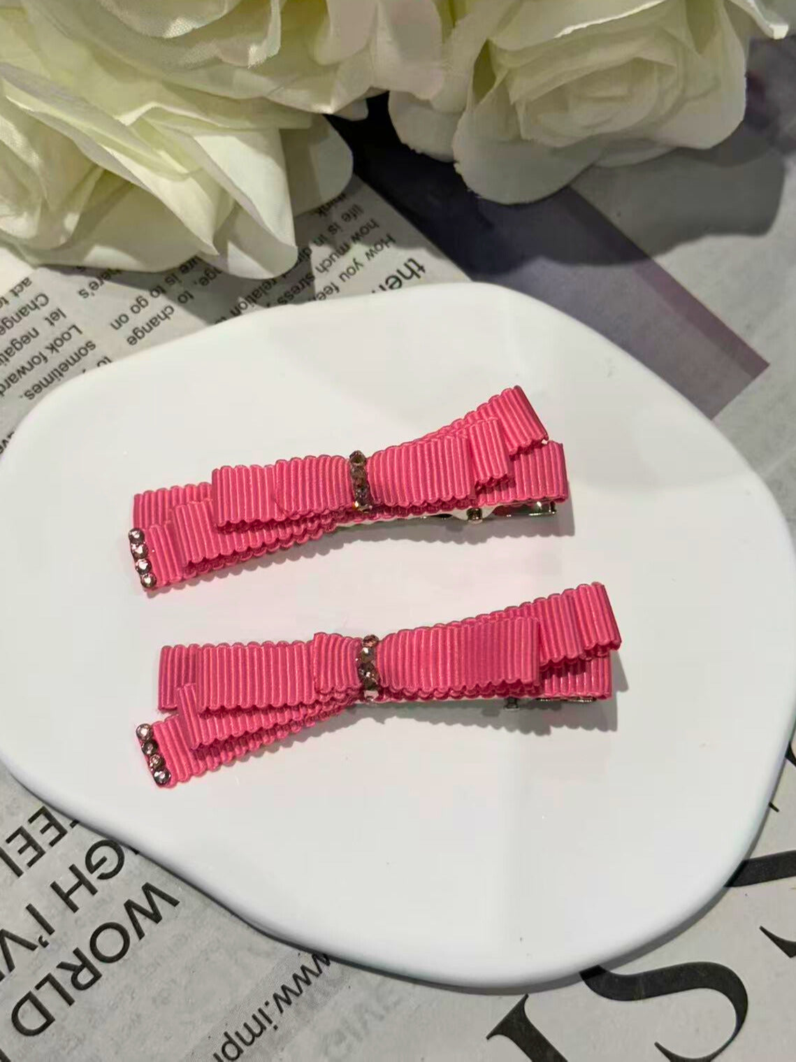 Flamingo Crisscross Bow Clip