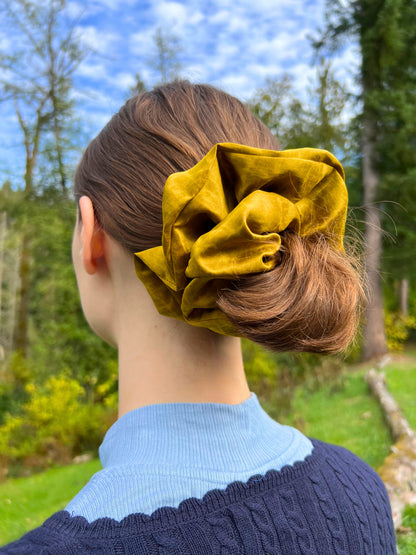 XL Golden Xiang Yun Sha Scrunchies