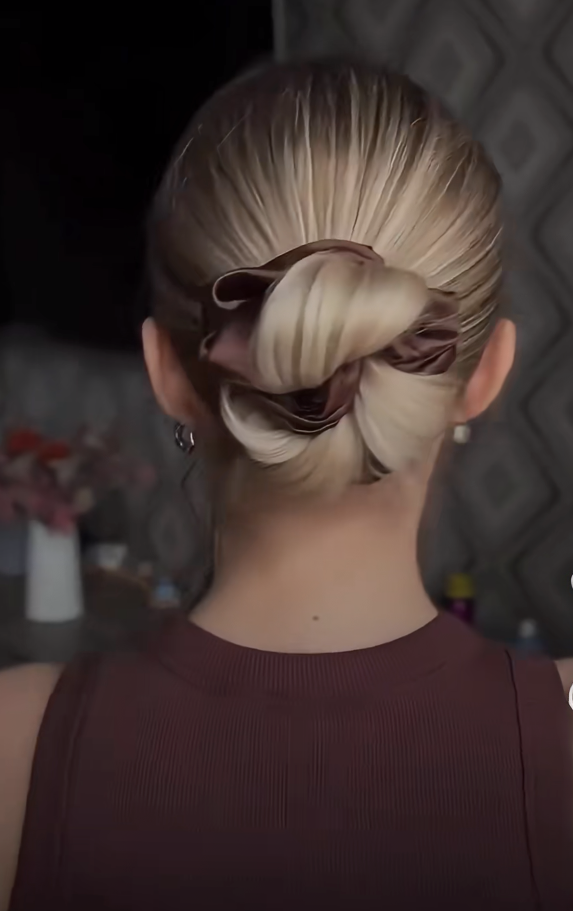 Large Dalia Mulberry Silk Scrunchies