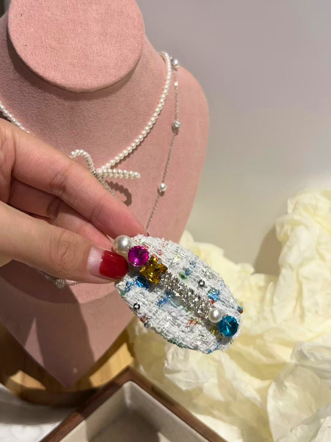 Sophia Tweed Bedazzled Clip