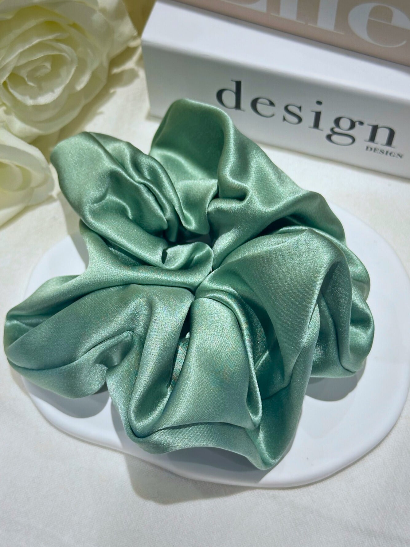Large Dalia Mulberry Silk Scrunchies