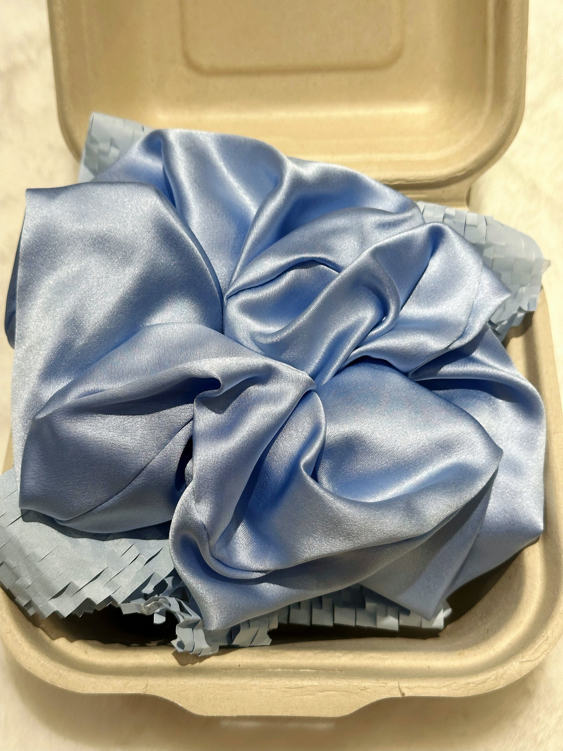 Dalia Premium Silk Srunchies