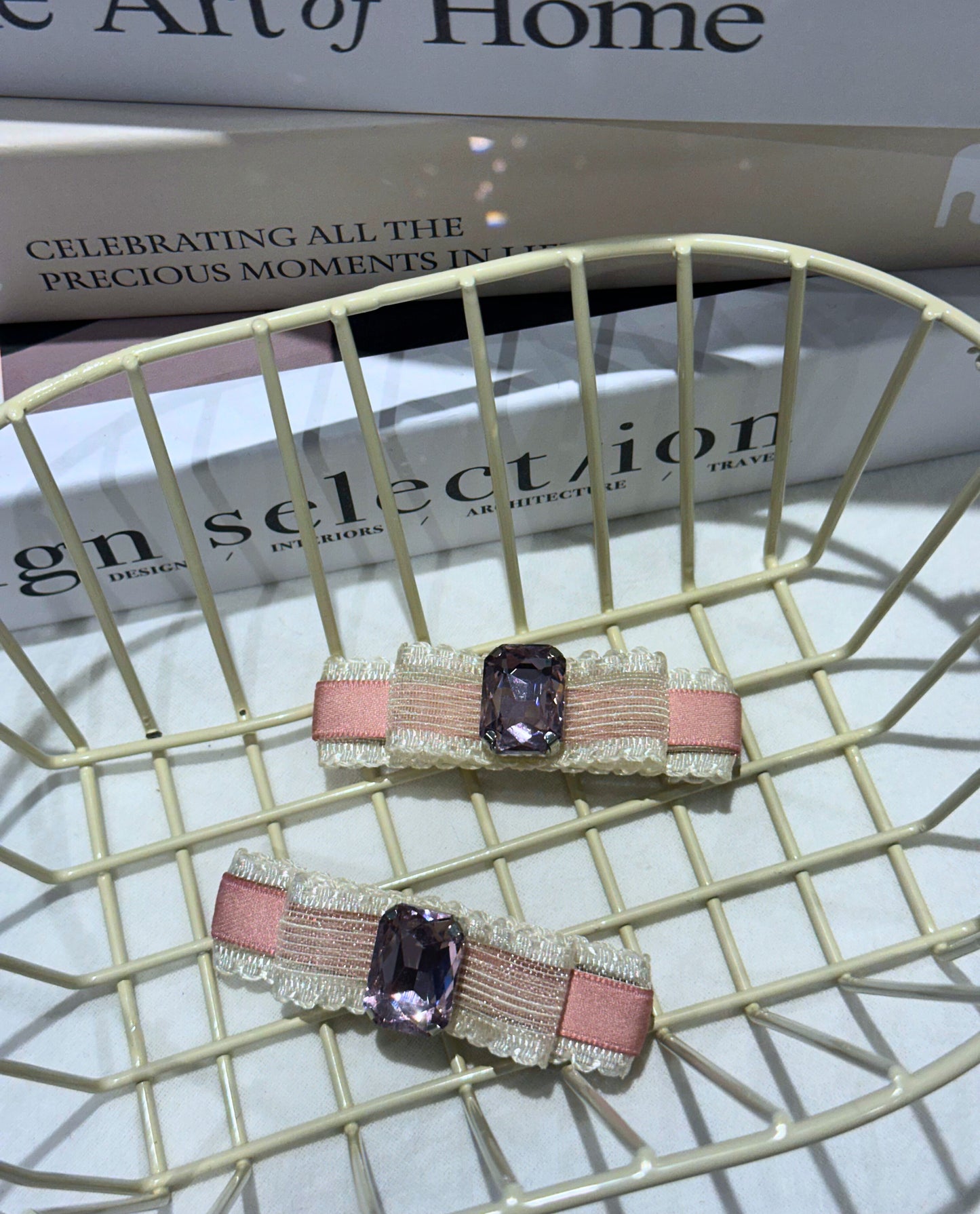 Valerie Colorblock Flat bow