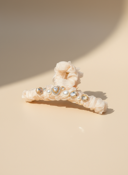 Pince à cheveux en organza ornée de bijoux