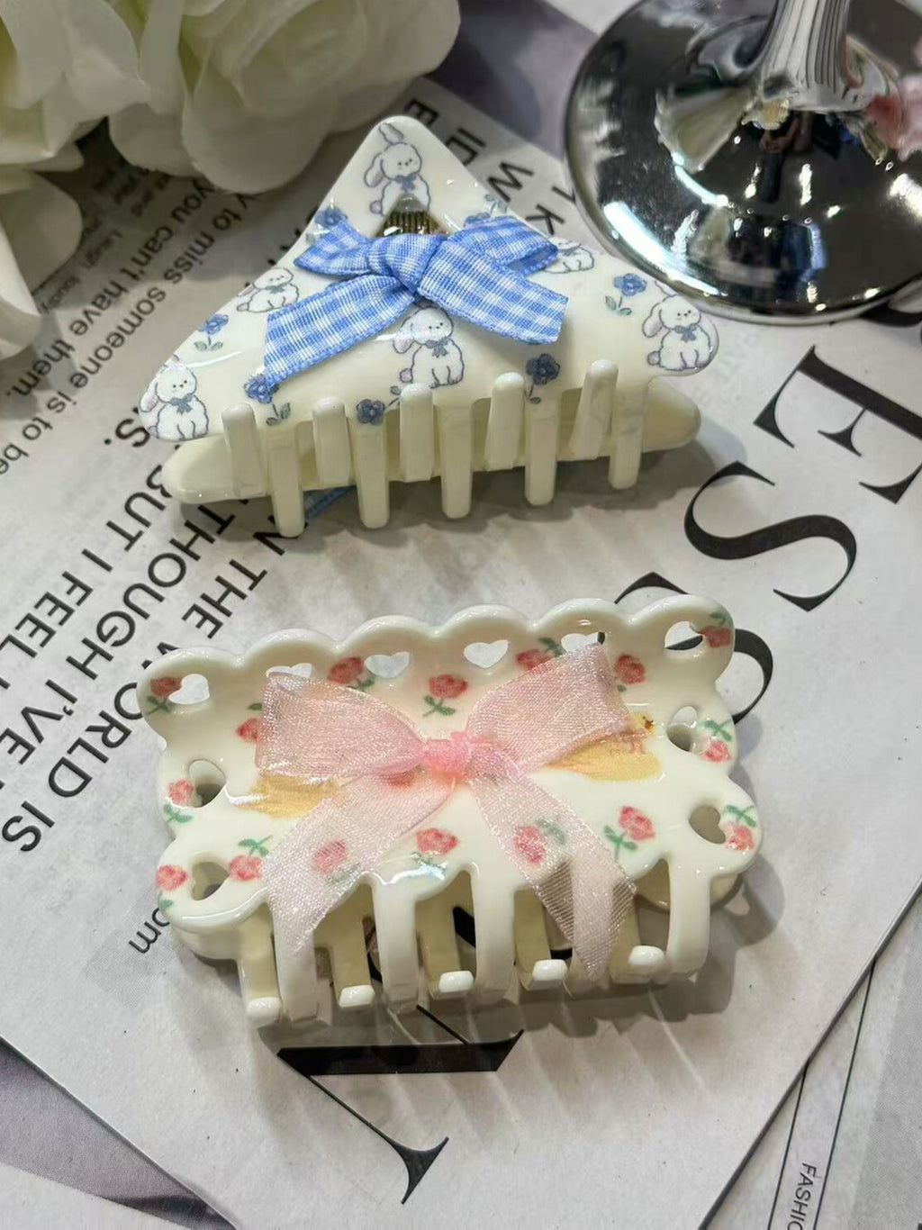 Medium Lace Hair Claw